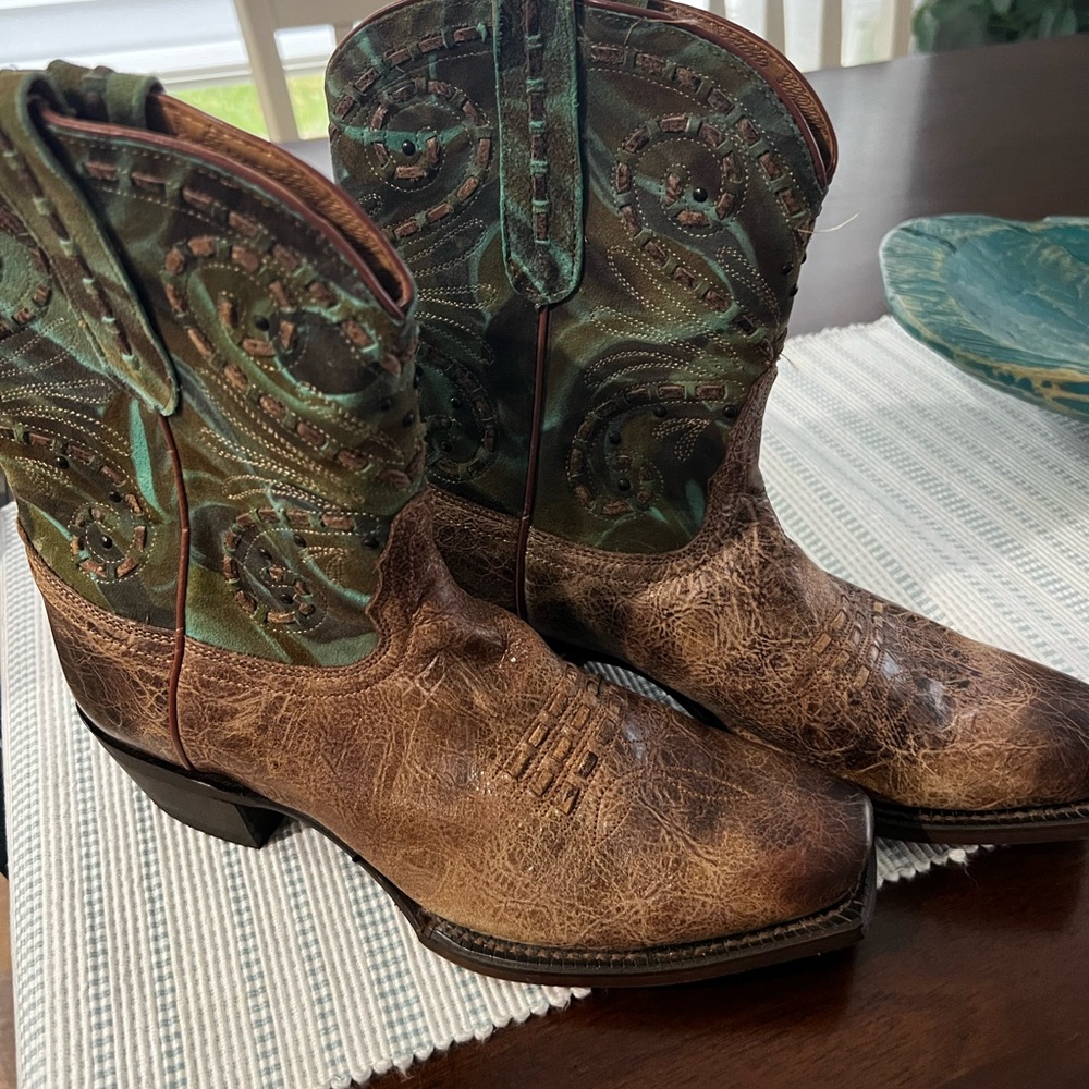 Like NEW Tony Lama boots